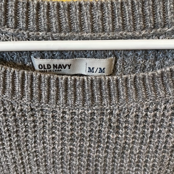 Old Navy Sweater cropped - Picture 2 of 2